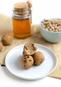 Chickpea energy balls