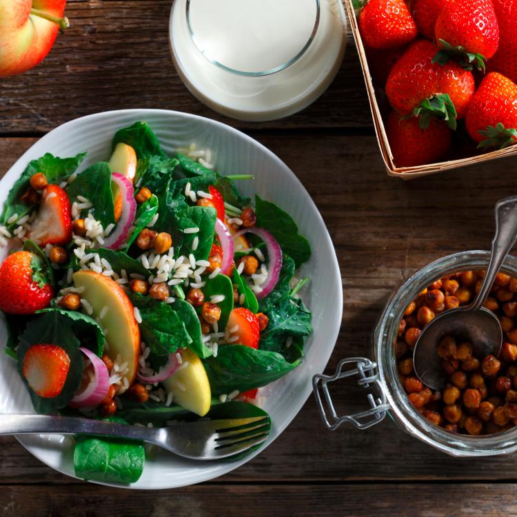 Summer Salad with Chickpeas