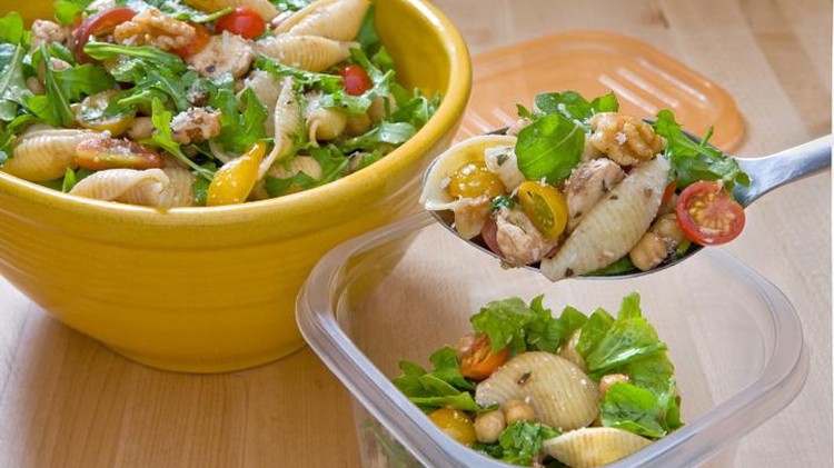 Pasta Salad with Chickpeas, Walnuts and Arugula